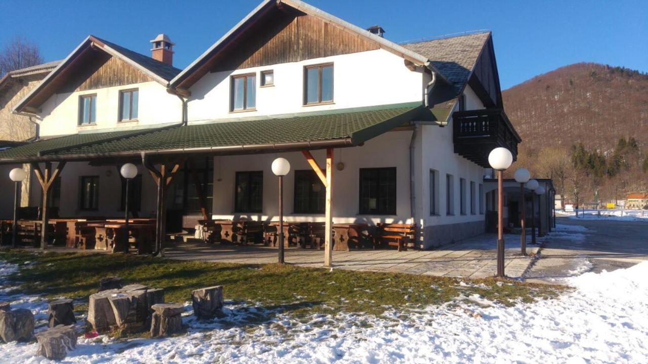 Gostilna Lokve Bed and Breakfast Eksteriør billede