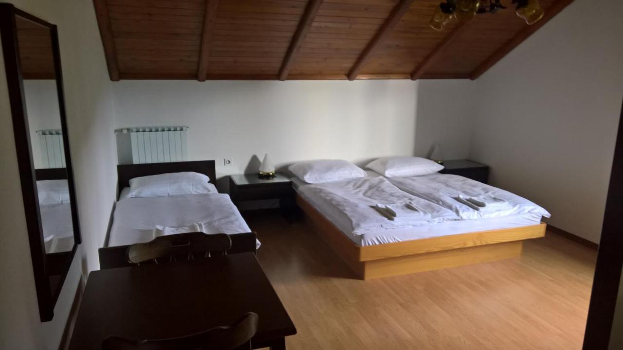 Gostilna Lokve Bed and Breakfast Eksteriør billede